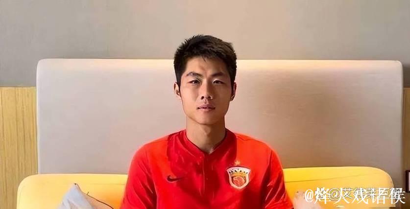 上港队将与四位国脚提前续约，魏震出人意料领衔，最终以官宣为准